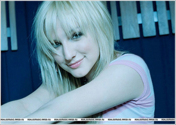 Ashlee Simpson pic #50462