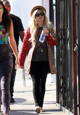 Ashlee Simpson pic #659700