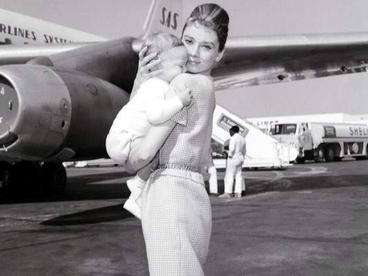 Audrey Hepburn pic #224271