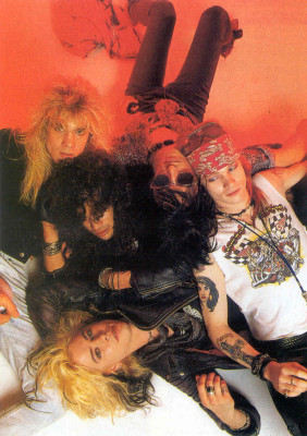 Axl Rose pic #39570