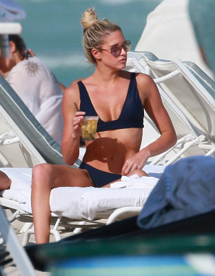 Barbie Blank pic #914383
