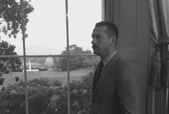 Barry Sloane  pic #1254452