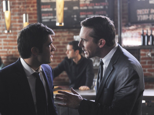 Barry Sloane  pic #855348