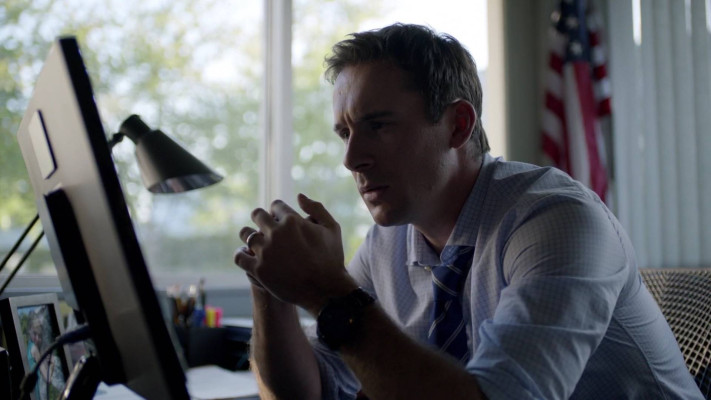 Barry Sloane  pic #1282033