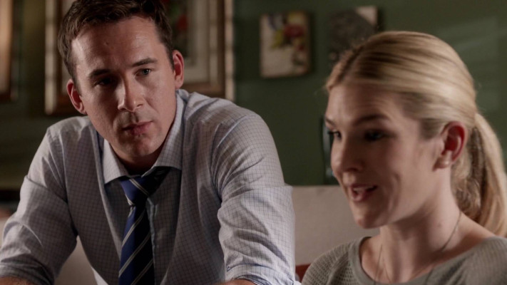 Barry Sloane  pic #1282035