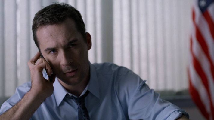 Barry Sloane  pic #1265475