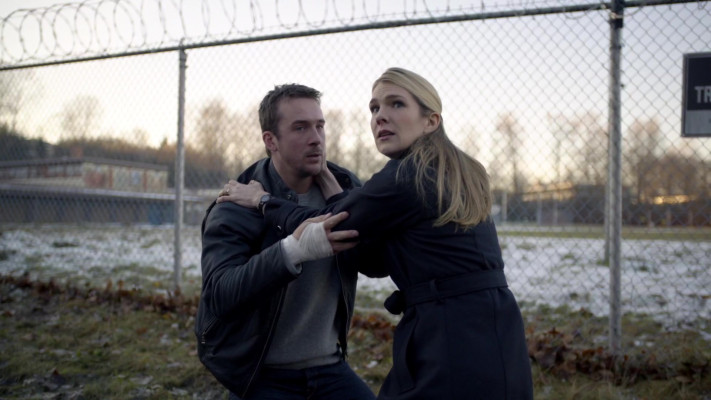 Barry Sloane  pic #1274311