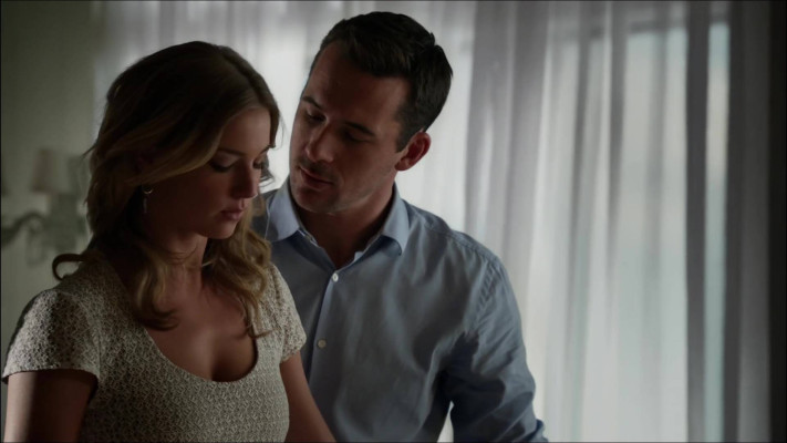 Barry Sloane  pic #1200828