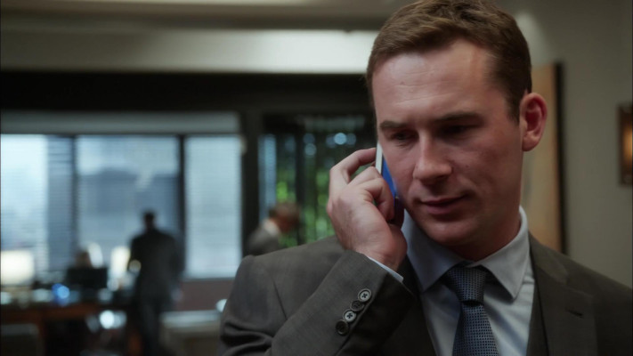 Barry Sloane  pic #1251197