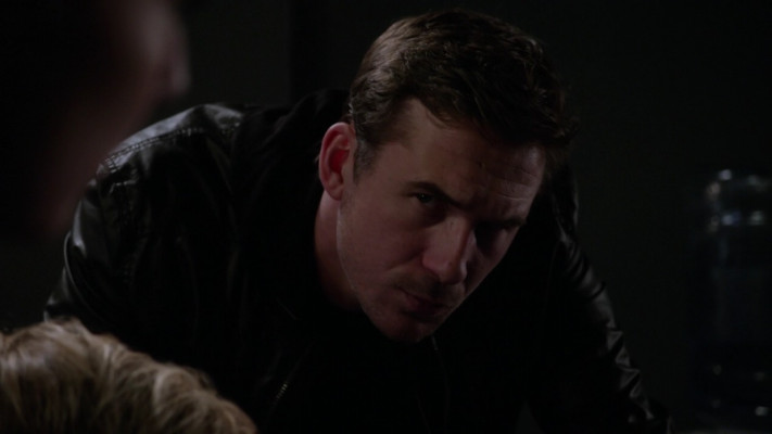 Barry Sloane  pic #1210115