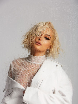 Bebe Rexha pic #1056570