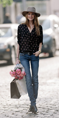 Behati Prinsloo pic #607537