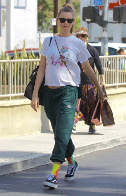 Behati Prinsloo pic #975436