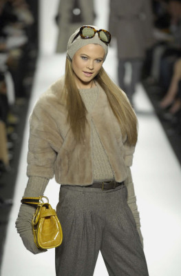 photo 12 in Behati Prinsloo gallery [id223297] 2010-01-08 00:00:00