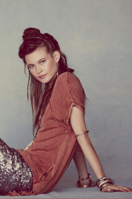 Behati Prinsloo pic #613667