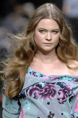 Behati Prinsloo pic #268667
