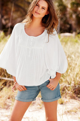 Behati Prinsloo pic #357360