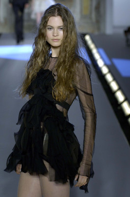 Behati Prinsloo pic #249088