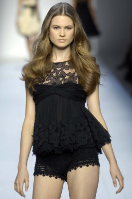 photo 17 in Behati Prinsloo gallery [id261787] 2010-06-04 00:00:00