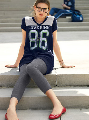 photo 23 in Behati Prinsloo gallery [id215918] 2009-12-17 00:00:00