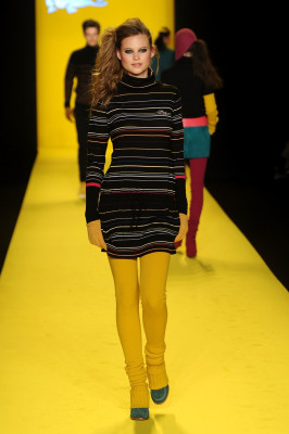 photo 28 in Behati Prinsloo gallery [id263010] 2010-06-10 00:00:00