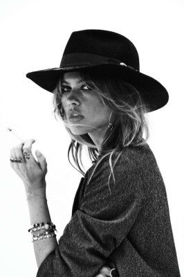 Behati Prinsloo pic #802793