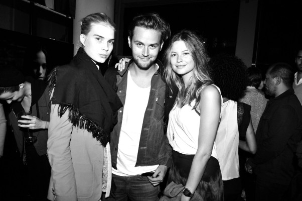 Behati Prinsloo pic #403909