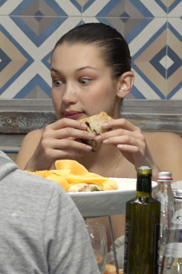 Bella Hadid pic #999093