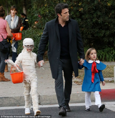 photo 19 in Ben Affleck gallery [id645297] 2013-11-08 00:00:00