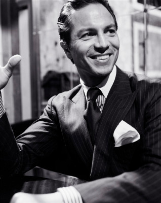 photo 19 in Benjamin Bratt gallery [id222872] 2010-01-08 00:00:00