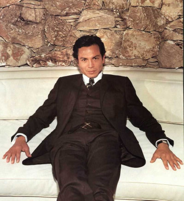photo 27 in Benjamin Bratt gallery [id35203] -0001-11-30 00:00:00