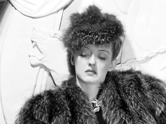 Bette Davis pic #246618