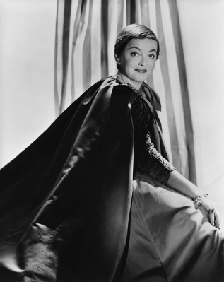 Bette Davis pic #368058