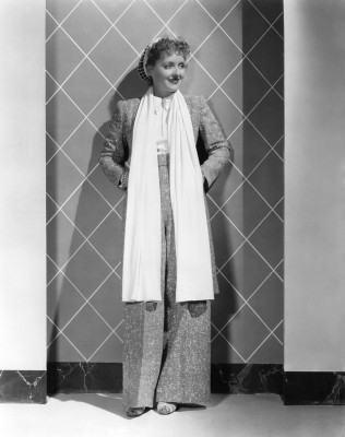 Bette Davis pic #367940