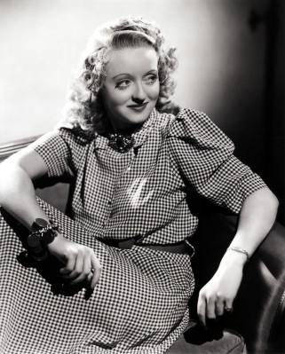 Bette Davis pic #367950