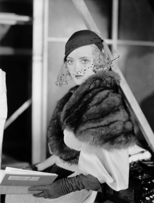 Bette Davis pic #368053
