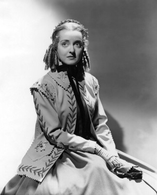 Bette Davis pic #367886