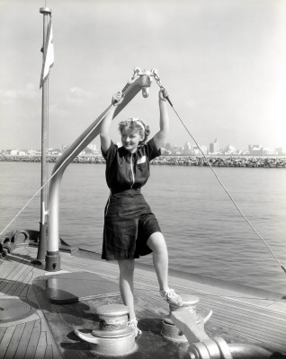 Bette Davis pic #367883