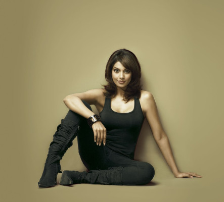 Bipasha Basu pic #330566