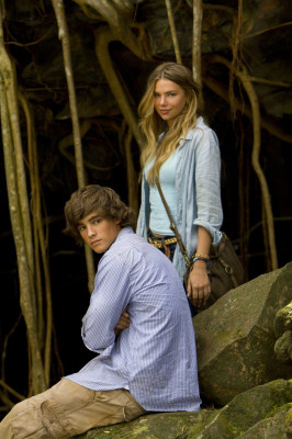 Brenton Thwaites pic #570600