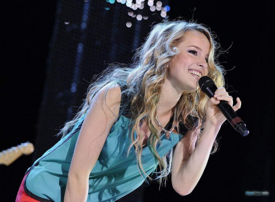 Bridgit Mendler pic #578628