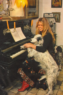 photo 5 in Brigitte Bardot gallery [id489984] 2012-05-18 00:00:00
