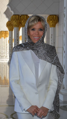 Brigitte Macron pic #978713