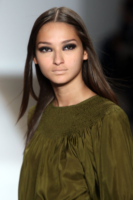 Bruna Tenorio pic #918085