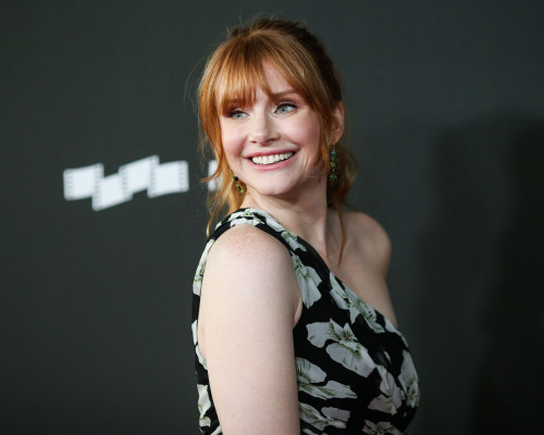 Bryce Dallas Howard pic #977445
