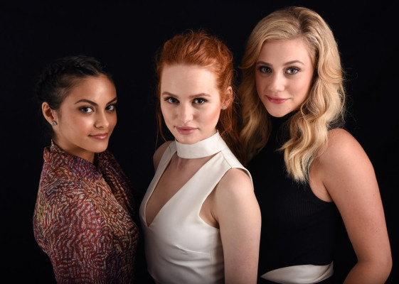 Camila Mendes pic #977775