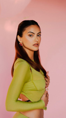 Camila Mendes pic #1330941