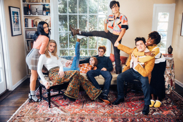 Camila Mendes pic #977739