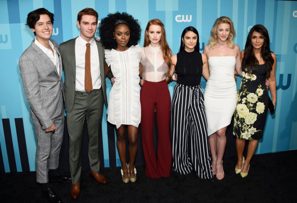 Camila Mendes pic #934965