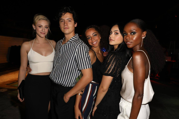 photo 12 in Camila Mendes gallery [id977716] 2017-11-08 00:00:00